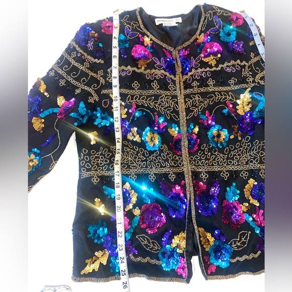 ✨Vintage Woman’s Sequins Blazer✨ - Picture 6 of 11